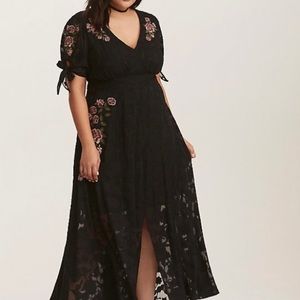 Beautiful Torrid chiffon maxi dress with embroidered roses. NWT. Size 10S or 00X